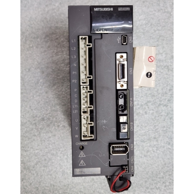 MR-J3-70B  실사용품 700W 이미지